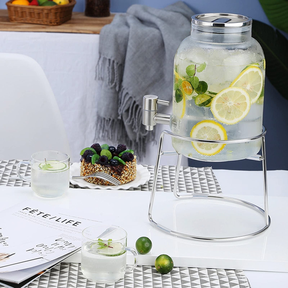 Large-capacity Cold Water Jug with Faucet High Borosilicate Glass Teapot with Base 101.4 Oz H872584