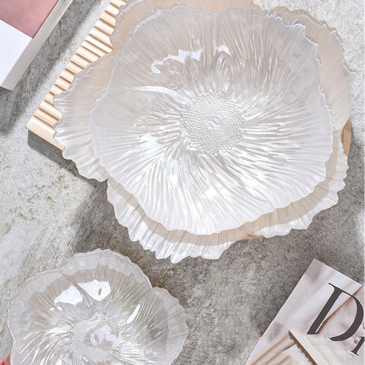 Fruit Bowl Flower Shape Fruit Plate 3 Sets Crystal Glass Pearlescent White K664228