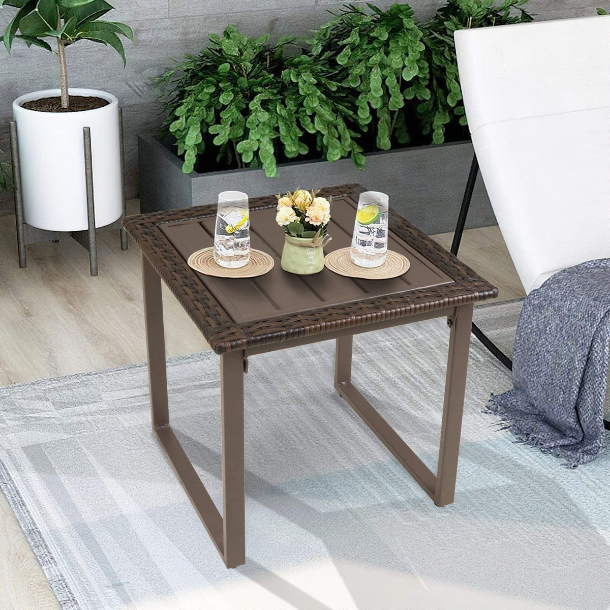 Brown Wicker Outdoor Side Table Set of 2 C22199